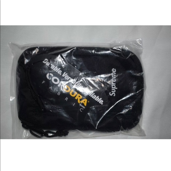 Authentic Supreme Small Zip Pouch Black - Picture 3 of 5